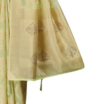 Green woven organza saree with blouse 3