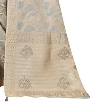 Beige woven organza saree with blouse 3