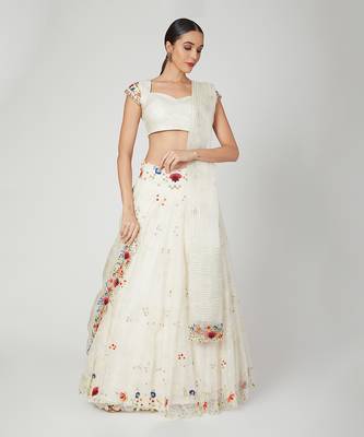 White Lehenga Blouse Dupatta Set 1