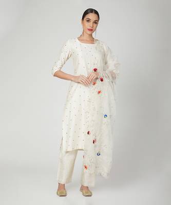White Straight Kurta With Trouser And Dupatta 1