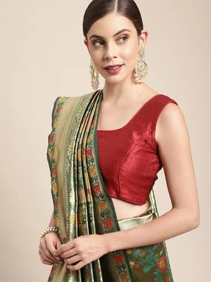 Golden woven Banarasi Stylesaree with blouse 2