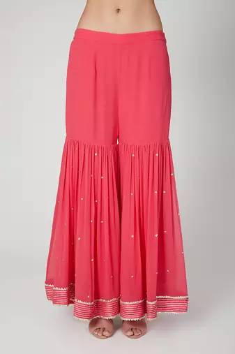 Fuchisa Kurta With Sharara Set