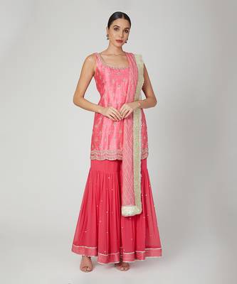 Fuchisa Kurta With Sharara Set 5