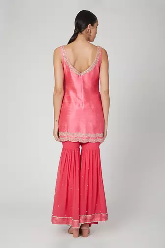 Fuchisa Kurta With Sharara Set
