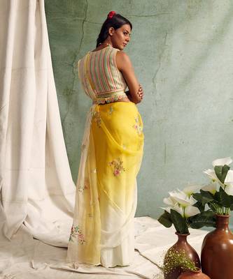 Ombre Saree With Blouse And Belt 3