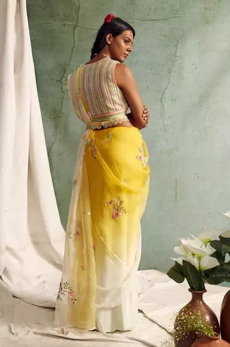 Ombre Saree With Blouse And Belt