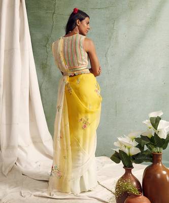 Ombre Saree With Blouse And Belt 4