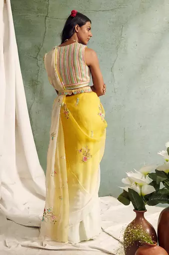 Ombre Saree With Blouse And Belt