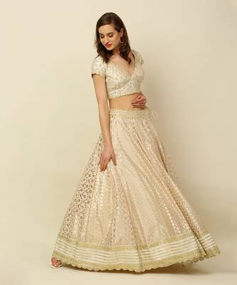Ivory Lehenga Blouse Dupatta 2