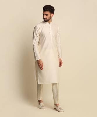 Off White Embroidered Sherwani 3