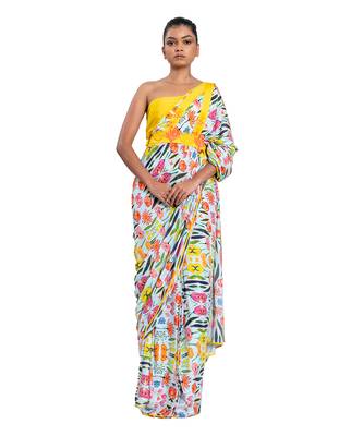 Yellow Muslin Plain Saree With Blouse 1