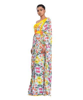Yellow Muslin Plain Saree With Blouse 2