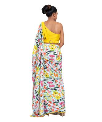 Yellow Muslin Plain Saree With Blouse 4