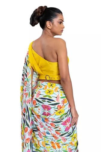 Yellow Muslin Plain Saree With Blouse