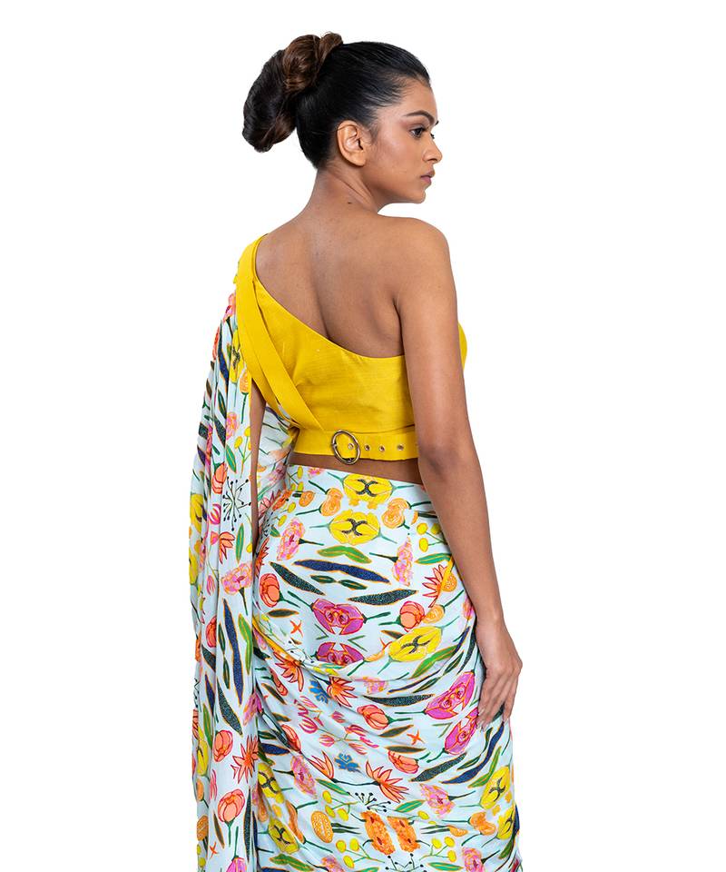 Yellow Muslin Plain Saree With Blouse