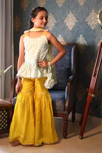 For Girl Short Kurta and Bottom
