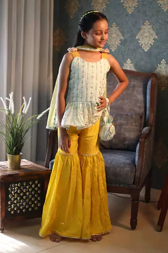For Girl Short Kurta and Bottom