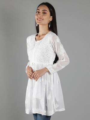 Hand Embroidered Lucknowi Chikankari White Viscose Georgette Short Top with Slip 3