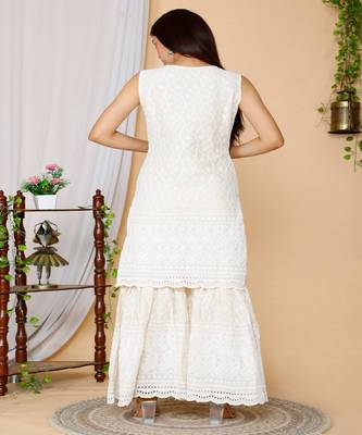 Beige embroidered cotton kurta-suits 2
