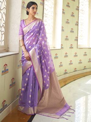 SAREE MALL Women's Silk Blend purple Woven Design Handloom Saree With Blouse Piece 1
