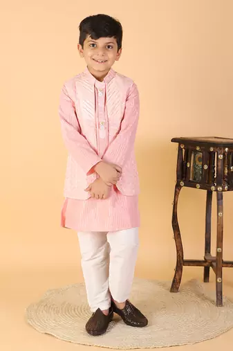 Pattern Cut Bandi with Kurta and Pyjama