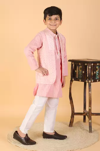 Pattern Cut Bandi with Kurta and Pyjama