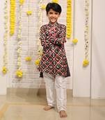 Dark Green Patola Print Kurta with ablawork collar