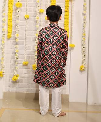 Dark Green Patola Print Kurta with ablawork collar 5