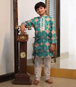 Green Patola Print Kurta with ablawork collar