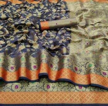 Grey Woven Organza Saree With Blouse 2