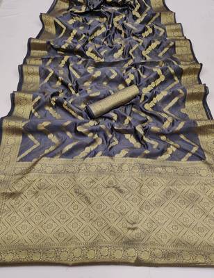 Grey woven organza saree with blouse 2