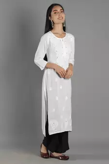 Hand Embroidered Lucknowi Chikankari White Cotton Kurta with Mukaish Work