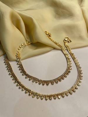 Gold anklets 1