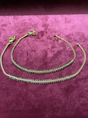 Gold anklets 1