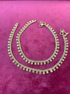 Gold anklets 1