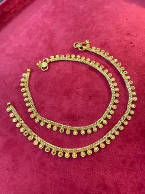 Gold anklets 2
