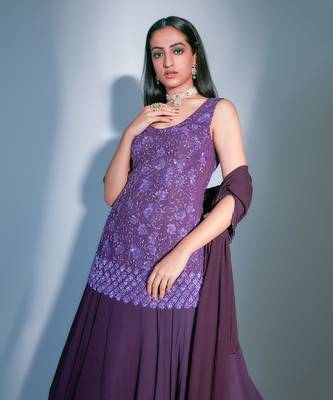 Hand Embroidered Kurti With Georgette Skirt And Chiffon Dupatta  3