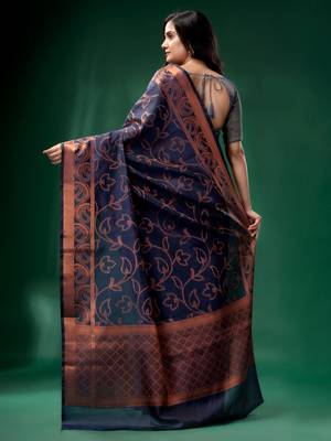 Navy blue Cotton Silk saree with woven design 4