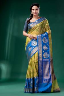 Green Organza Kanjivaram handwoven soft saree  with zari border