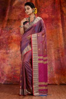 Magenta Blended Tusser soft handwoven duel tone saree with geometric design in pallu