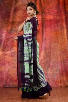 Green Cotton soft handwoven tie dye saree