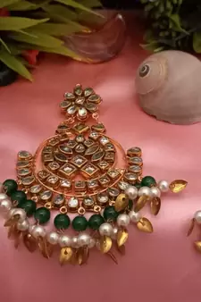 Green Copper Base Gold Plated Kundan Light Weight Earrings Maangtika Set Combo