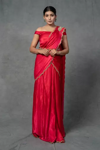 Red Hand Embroidered Drape Saree Set With Belt