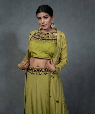 Green Hand Embroidered Crop Top Skirt Shrug Set With Belt 4