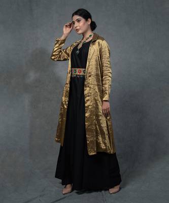 Golden Hand Embroidered Trenchcoat Gown Belt Set 2