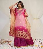 SHADING OF CARNATION AND MAGENTA PINKKAFTAAN