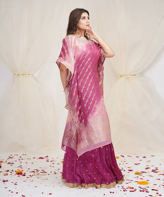 SHADING OF BABY PINK AND MAGENTA PINKKAFTAAN 4