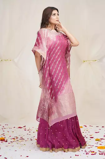 SHADING OF BABY PINK AND MAGENTA PINKKAFTAAN