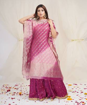 SHADING OF BABY PINK AND MAGENTA PINKKAFTAAN 1