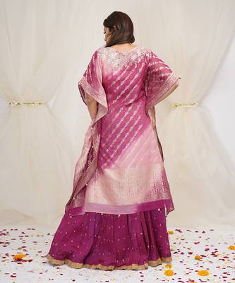 SHADING OF BABY PINK AND MAGENTA PINKKAFTAAN 3